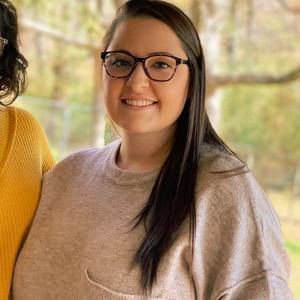 Meet your Posher, Olivia